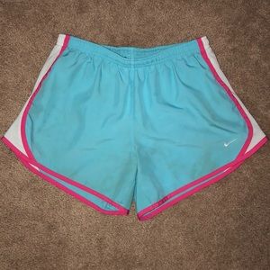🤩2 for $15 Girls Nike Shorts